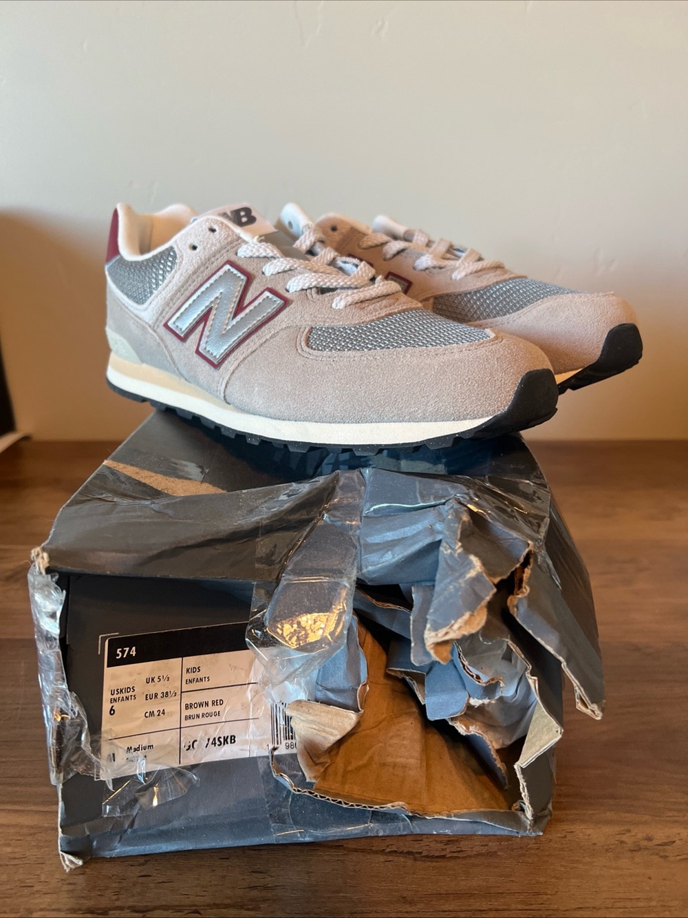 New Balance Big Kids 574 Sneakers in Brown Red